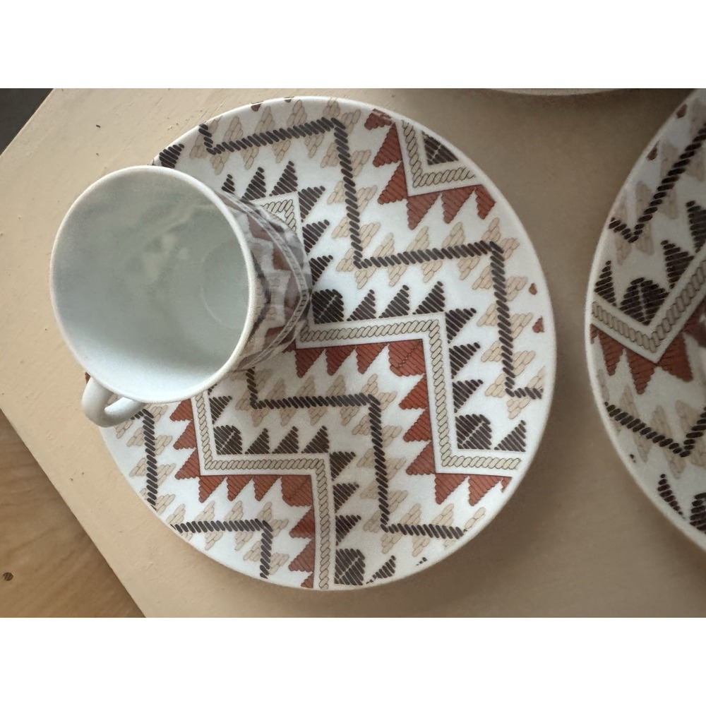 Vintage Aztec By Gailslyn 12piece dessert/snack plates w cups No Chips No Cracks
